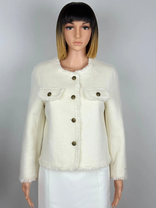 Veste, coupe droite en laine ivoire. finitions frange et boutons dorés vintage