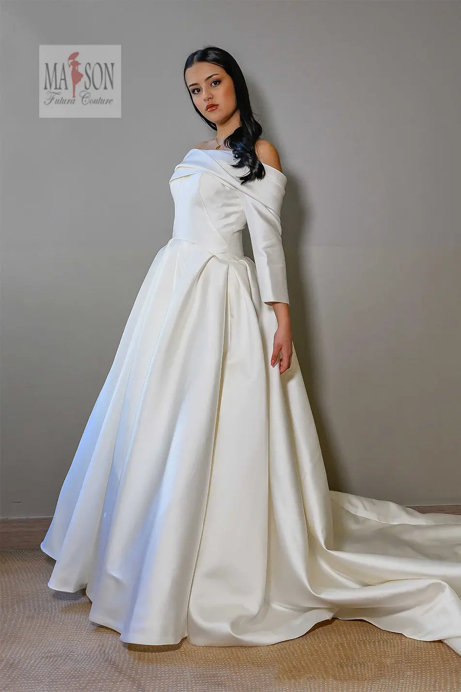 Robe de mariée longue avec manches longues Volvo Futura Couture