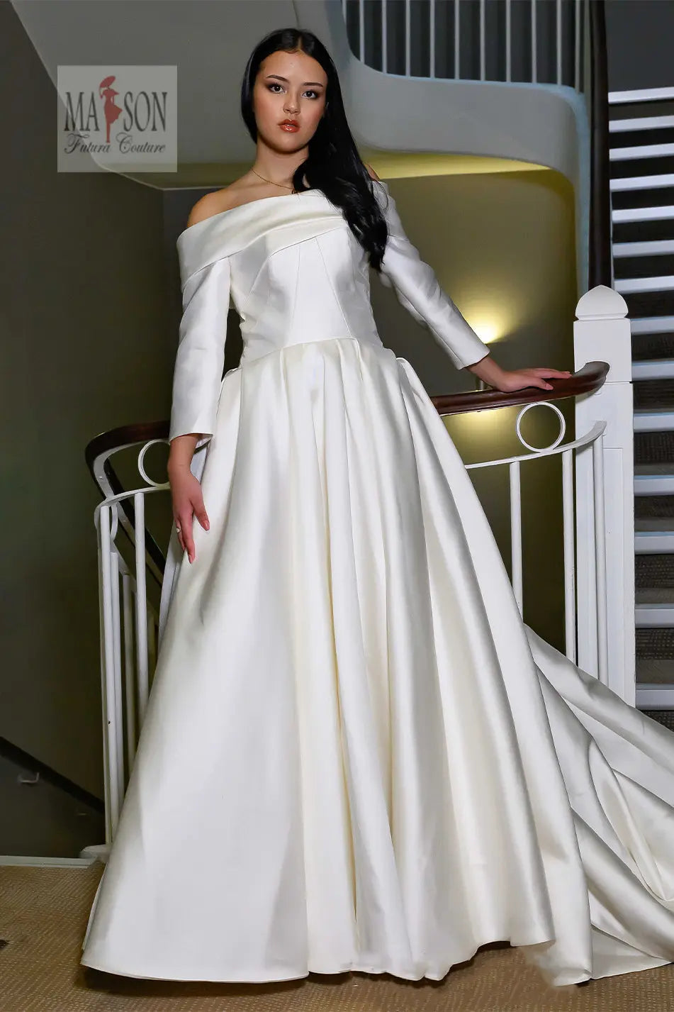 Robe de mariée longue avec manches longues Volvo Futura Couture
